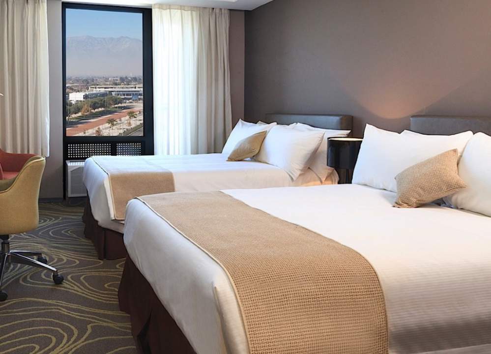 Courtyard By Marriott Santiago Airport Hotel Exterior photo